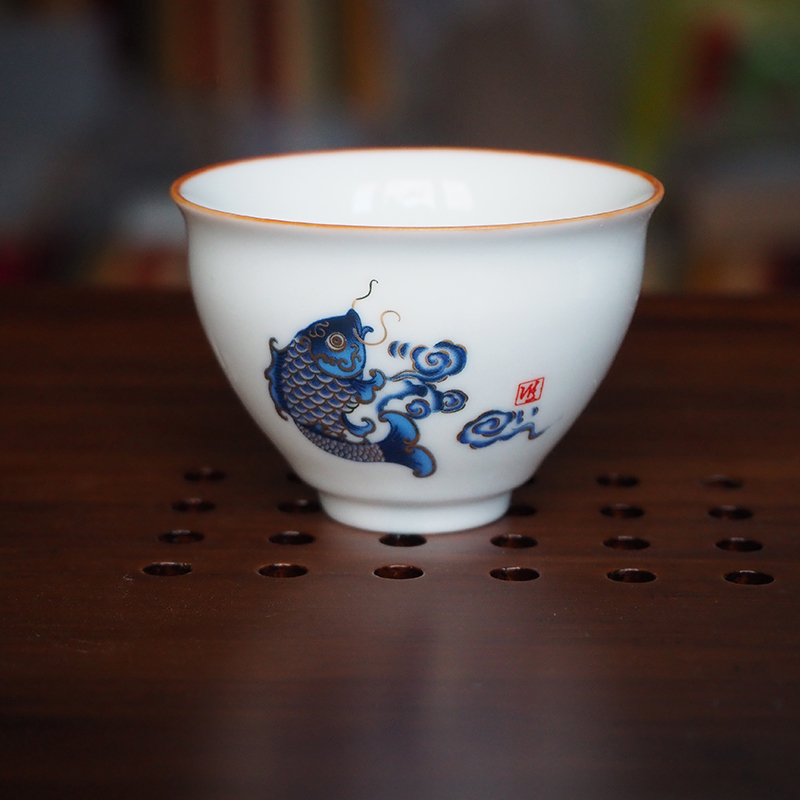 Пиала для чая с рисунком синей рыбки (объем 70 мл) | "Чайнотека"